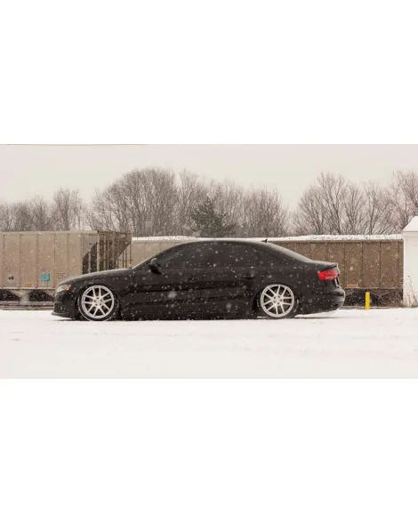 Audi A4 B5 1998 - 2002 Air Lift Performance Manual Air Suspension Performance Kit 