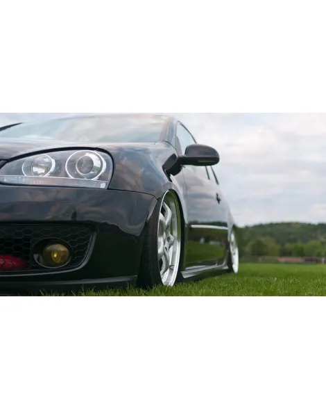 Volkswagen Golf MK5 Air Lift Performance Digital 3H Air Suspension Slam Kit Volkswagen Golf MK5 Air Lift Performance Digital 3H Air Suspension Slam Kit