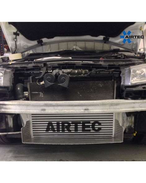 Renault Megane 2 225/R26 Airtec Motorsport 95mm Core Intercooler Upgrade with Air-Ram Scoop Renault Megane 2 225/R26 Airtec Motorsport 95mm Core Intercooler Upgrade with Air-Ram Scoop