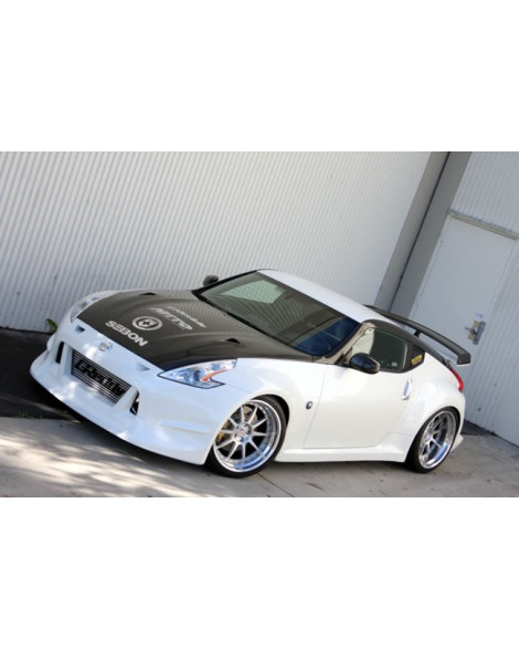 Nissan 370Z 2009-2014 Seibon Carbon GTR-style carbon fibre bonnet