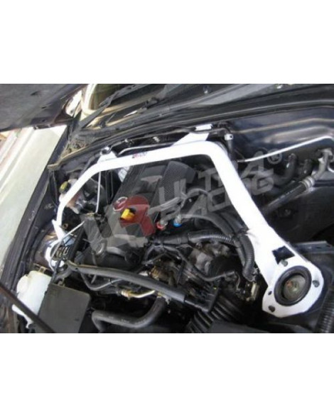 Ultra Racing Front Strut Brace Mazda MX-5 NC 2.0 05-15 Ultra Racing Front Strut Brace Mazda MX-5 NC 2.0 05-15