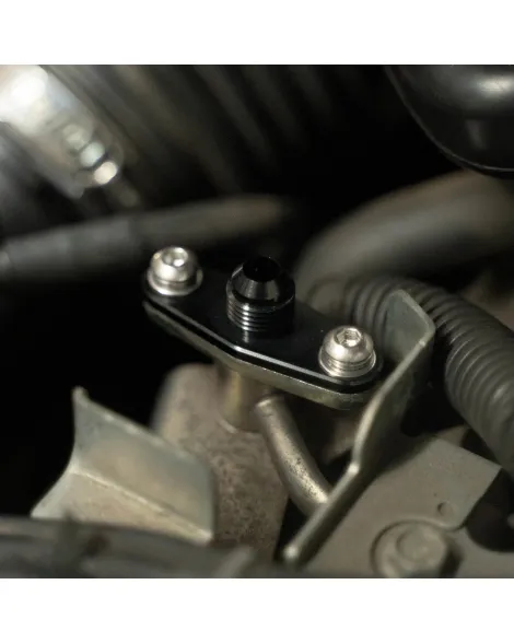 Nissan 350Z Z33 / 370Z Z34 GKTech -6AN Fuel Port Adapter Nissan 350Z Z33 / 370Z Z34 GKTech -6AN Fuel Port Adapter