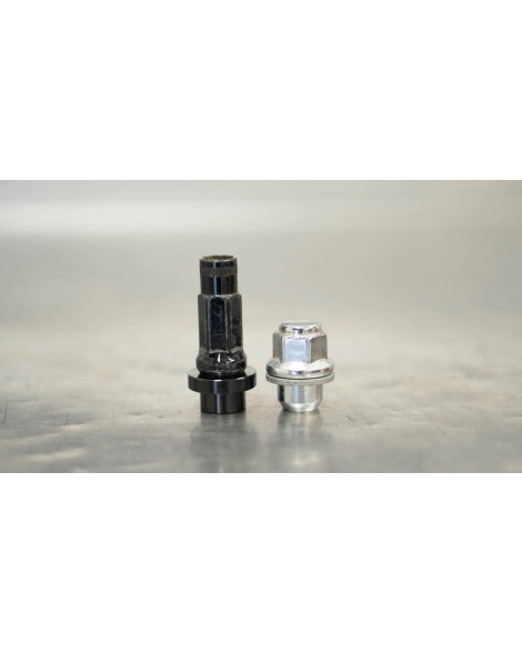 Nissan 370Z Z34 GKTech Wheel Nut Adapter Set of 20 Nissan 370Z Z34 GKTech Wheel Nut Adapter Set of 20